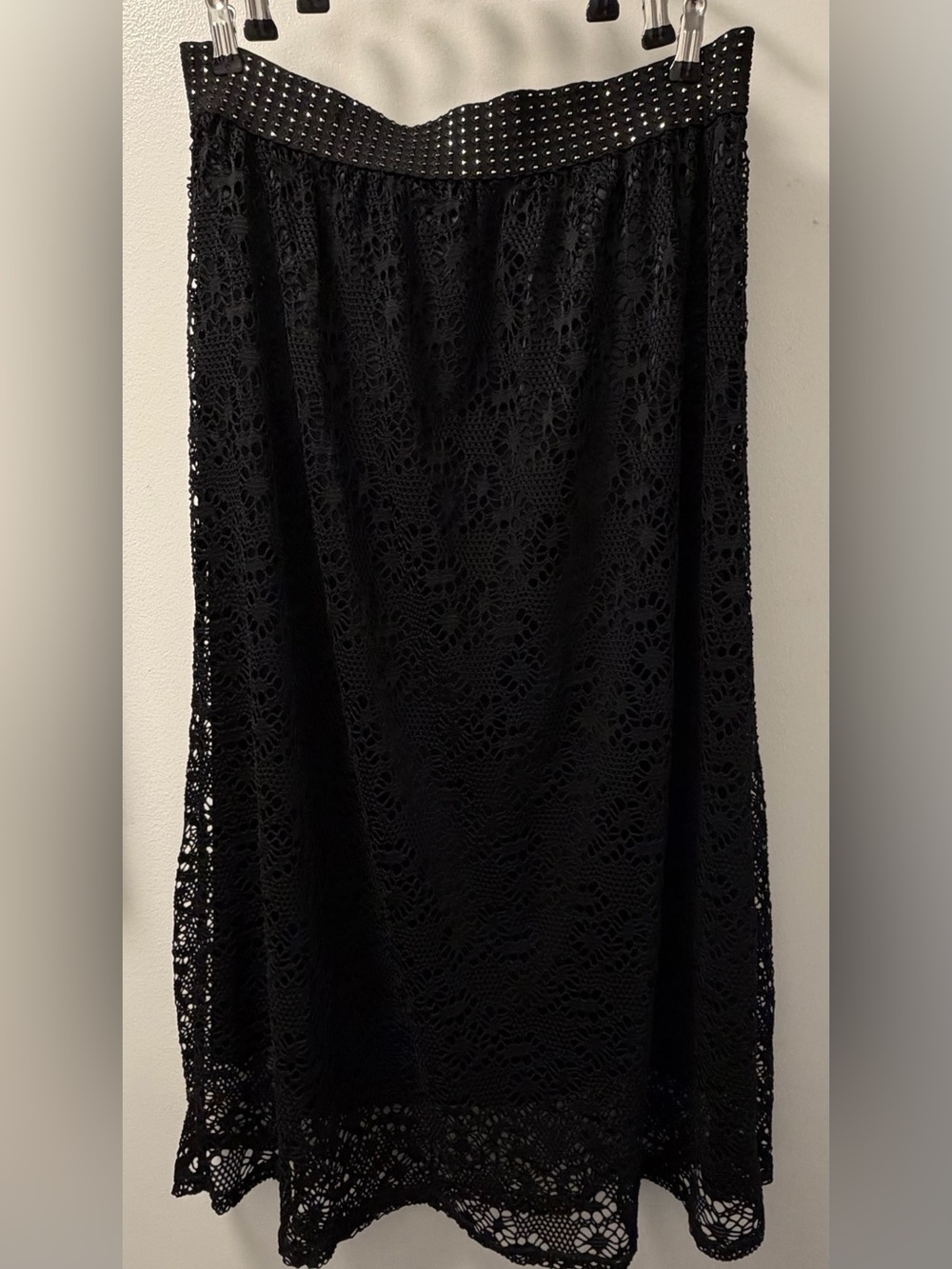 MAGIC Black Crochet Lace Midi Skirt/Polyester Lining Solid Waistband Size XL